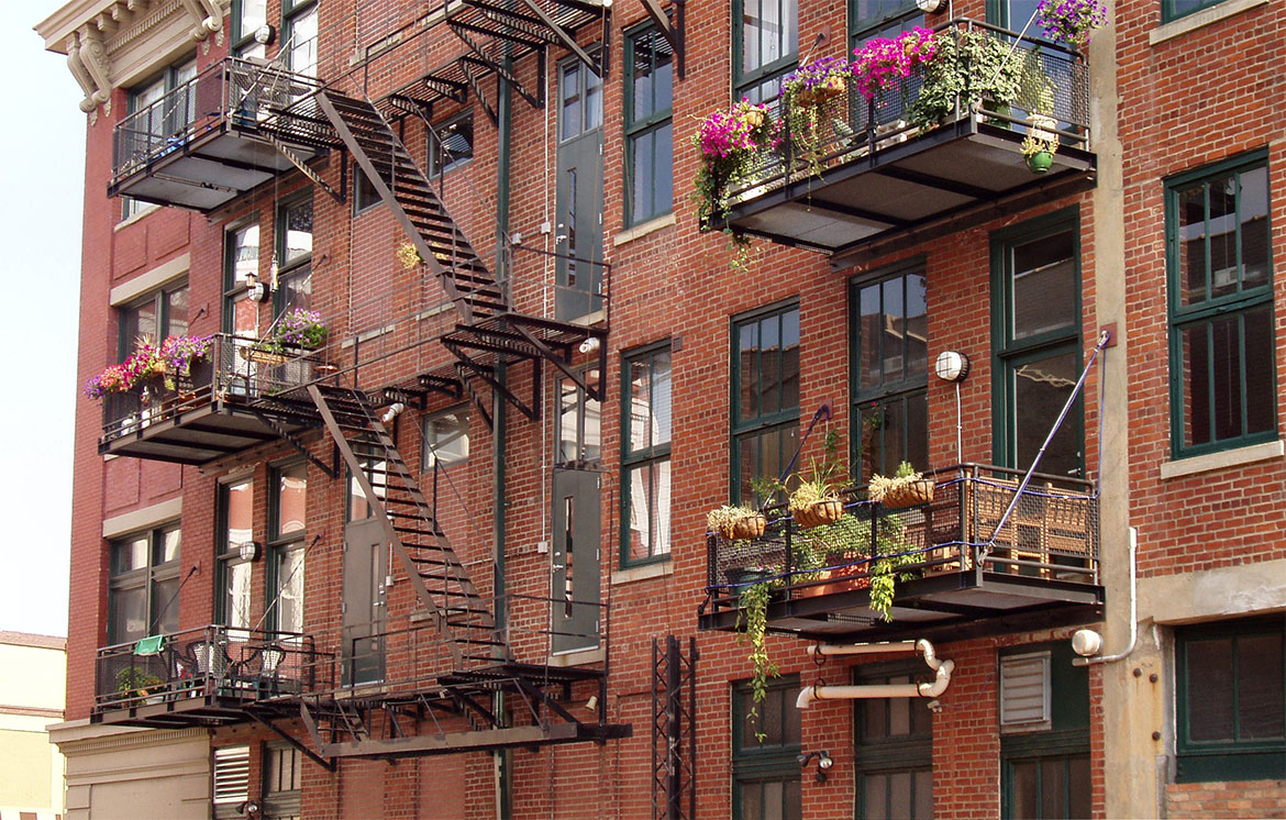 Apartment Balcony Collapse Railing Failure Injuries